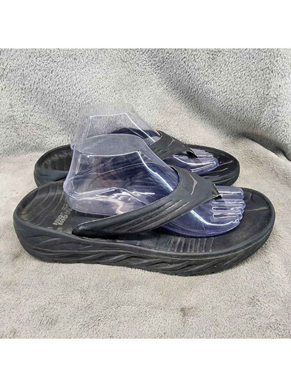 Hoka One One Shoes Mens 12 Black Synthetic Recovery Comfort Flip Flop *Read*